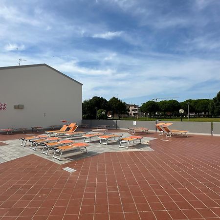 Villaggio Luna Swimmingpool- Agenzia Cocal Caorle Eksteriør billede