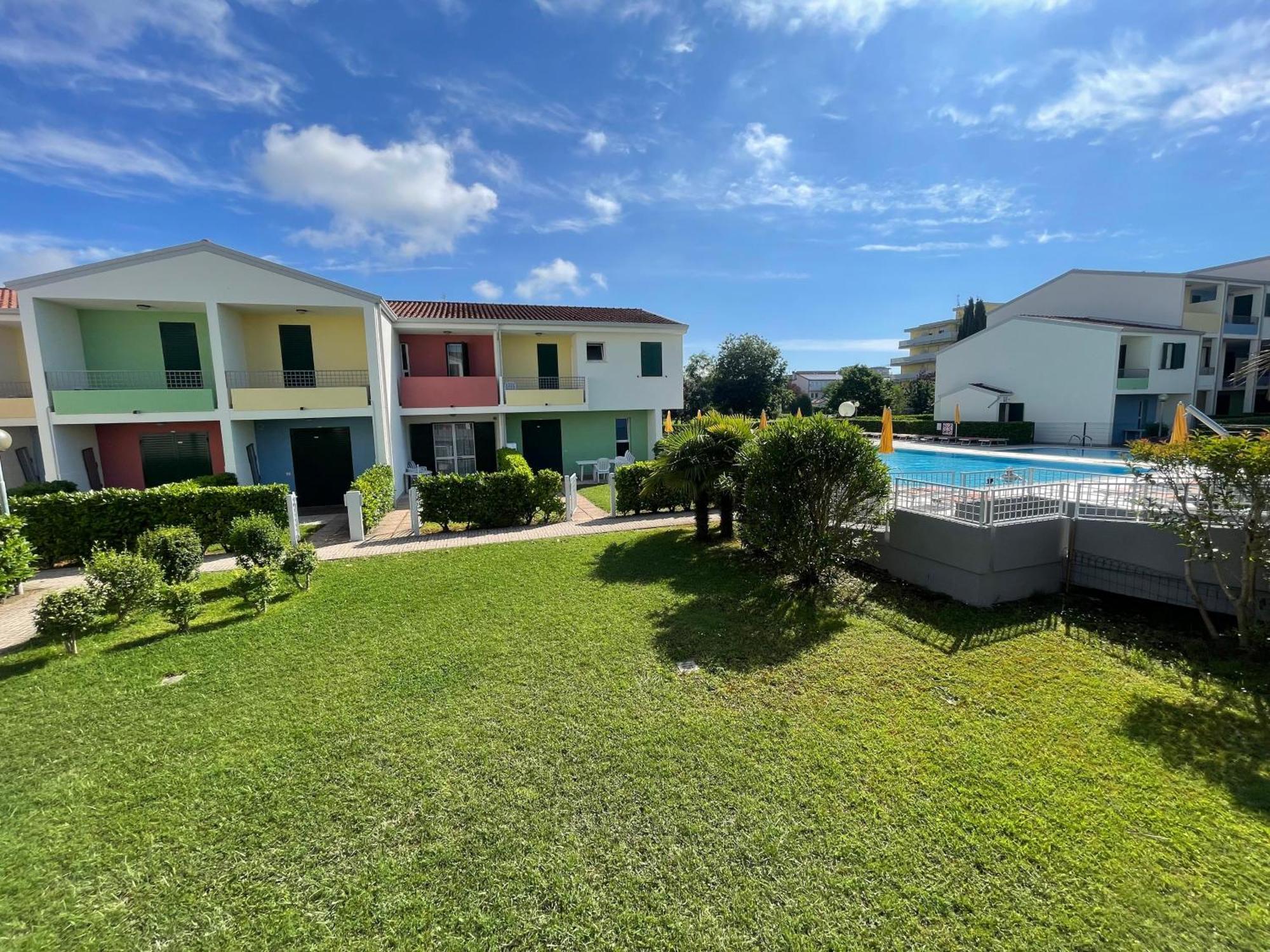 Villaggio Luna Swimmingpool- Agenzia Cocal Caorle Eksteriør billede