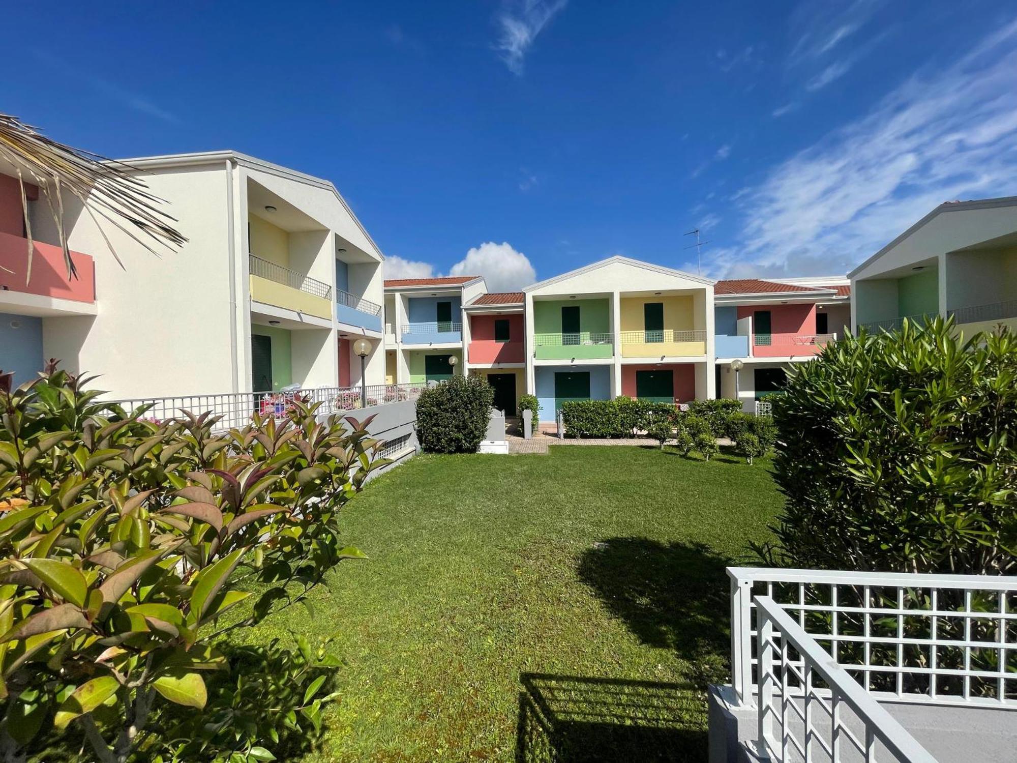 Villaggio Luna Swimmingpool- Agenzia Cocal Caorle Eksteriør billede