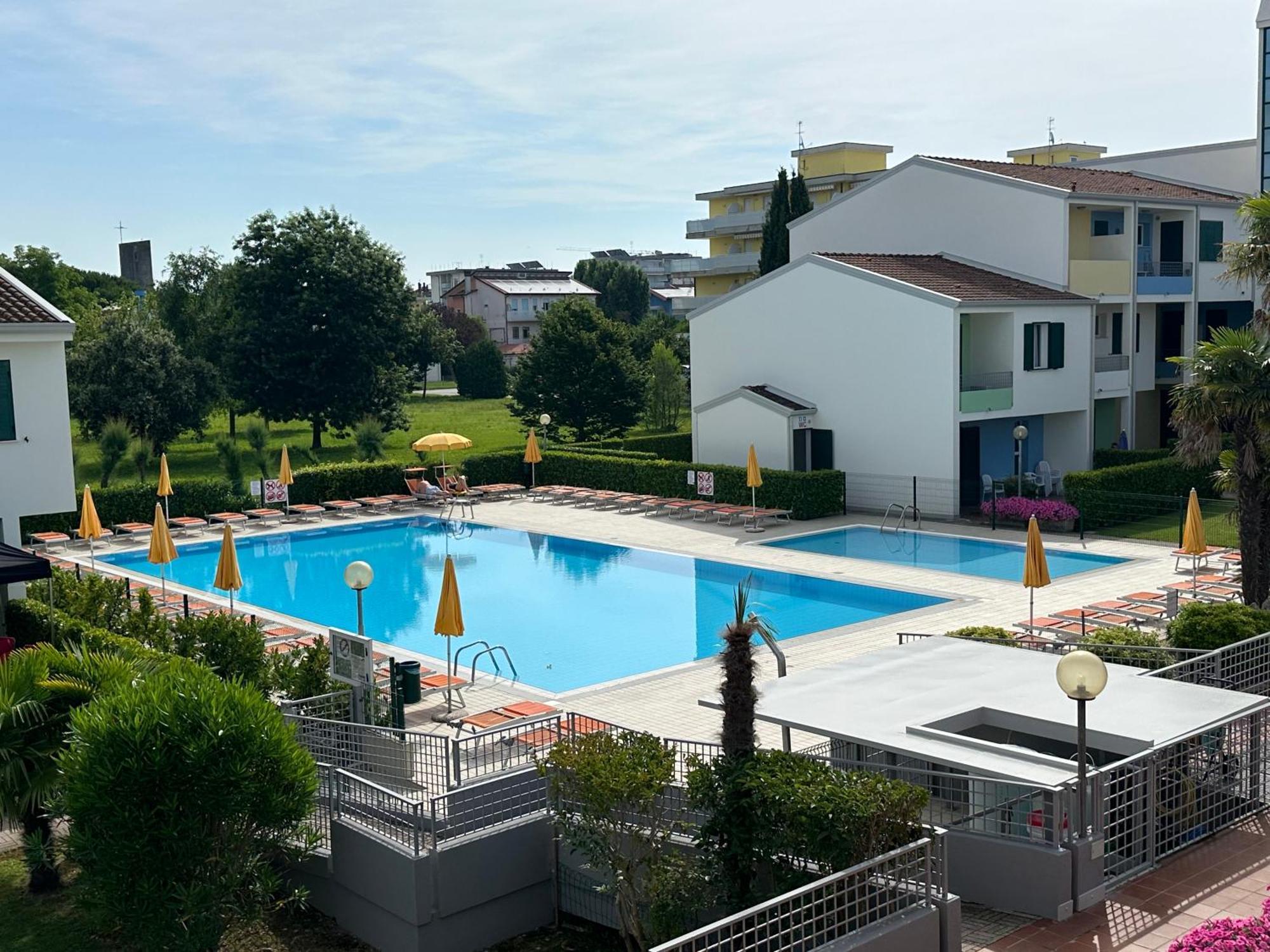 Villaggio Luna Swimmingpool- Agenzia Cocal Caorle Eksteriør billede