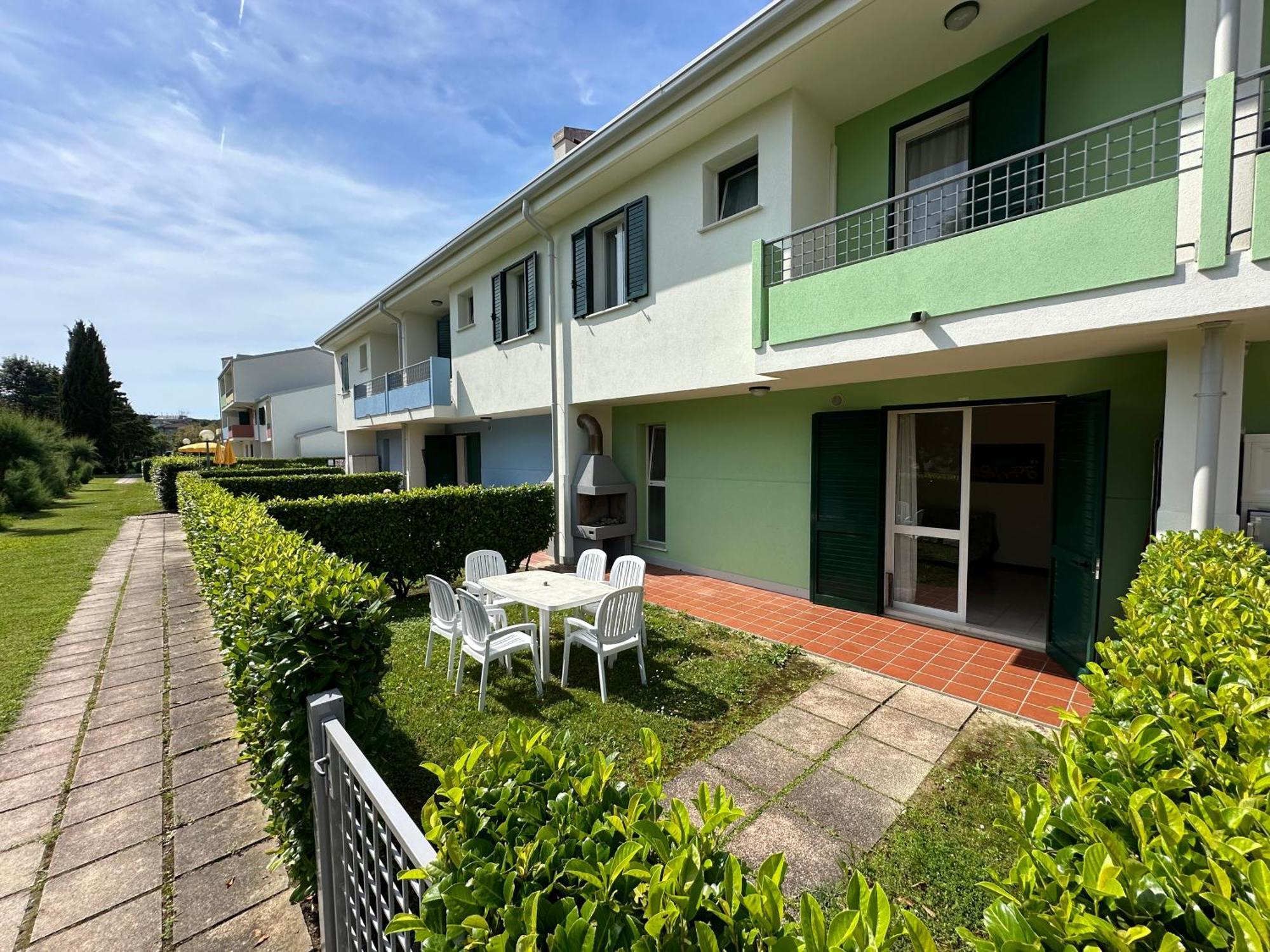 Villaggio Luna Swimmingpool- Agenzia Cocal Caorle Eksteriør billede